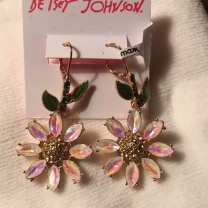 Betsy Johnson Flower Earrings NWT